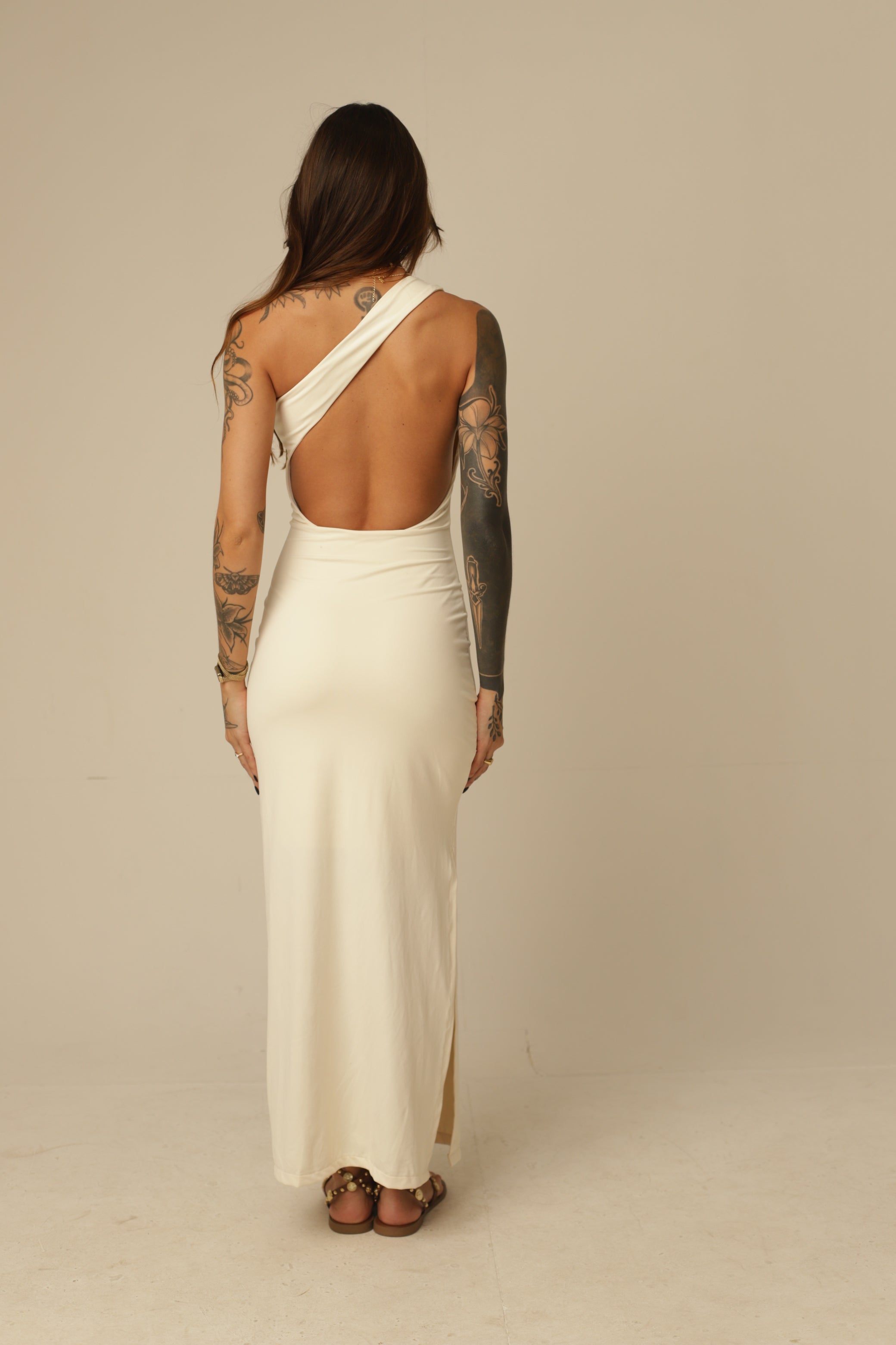 Vestido em Poliamida - Decote Assimétrico