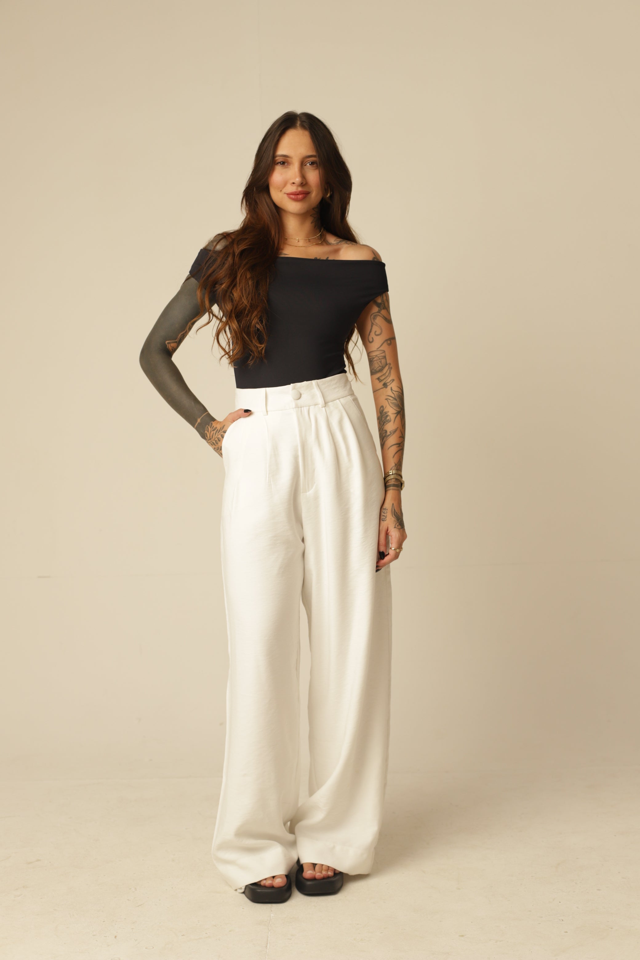 Calça Pantalona Alfaiataria Olga - Cós Botão