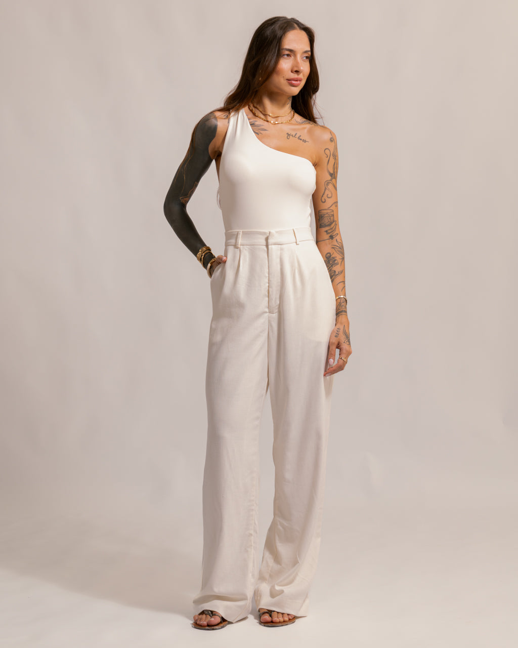 Calça Pantalona Alfaiataria em Linho - Patrícia