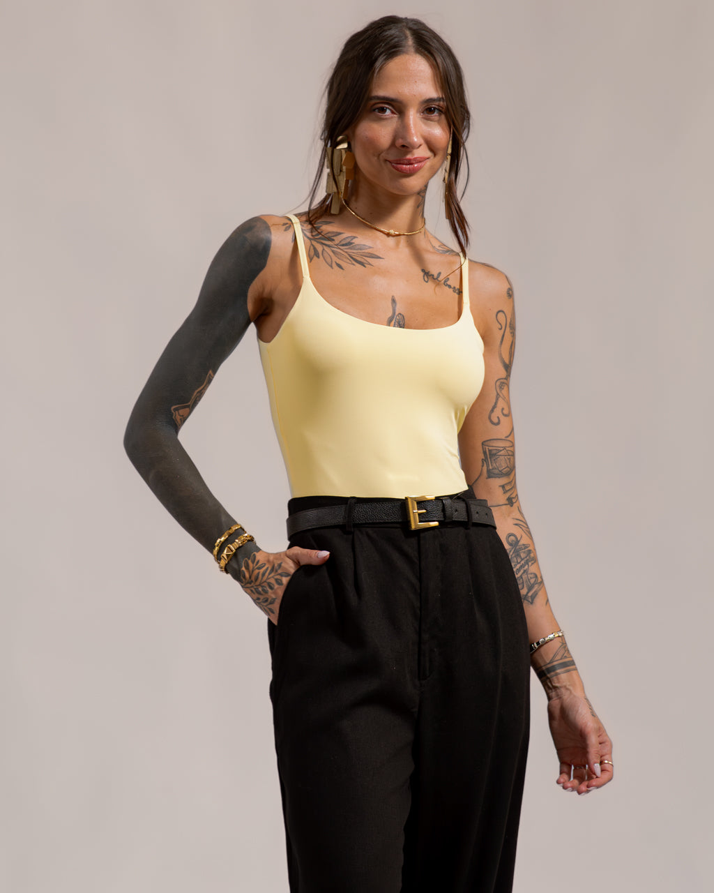 Calça Pantalona Alfaiataria em Linho - Patrícia