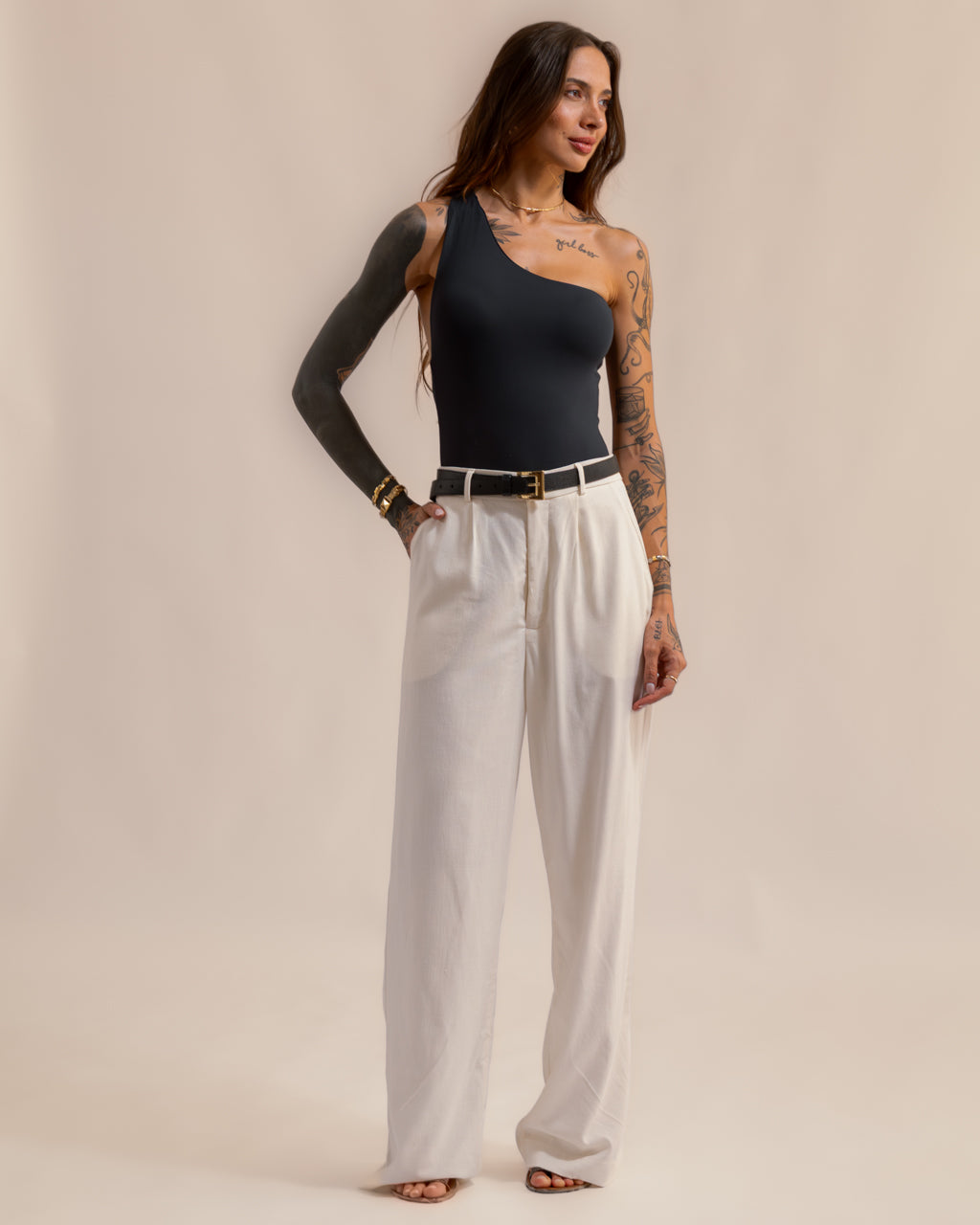 Calça Pantalona Alfaiataria em Linho - Patrícia