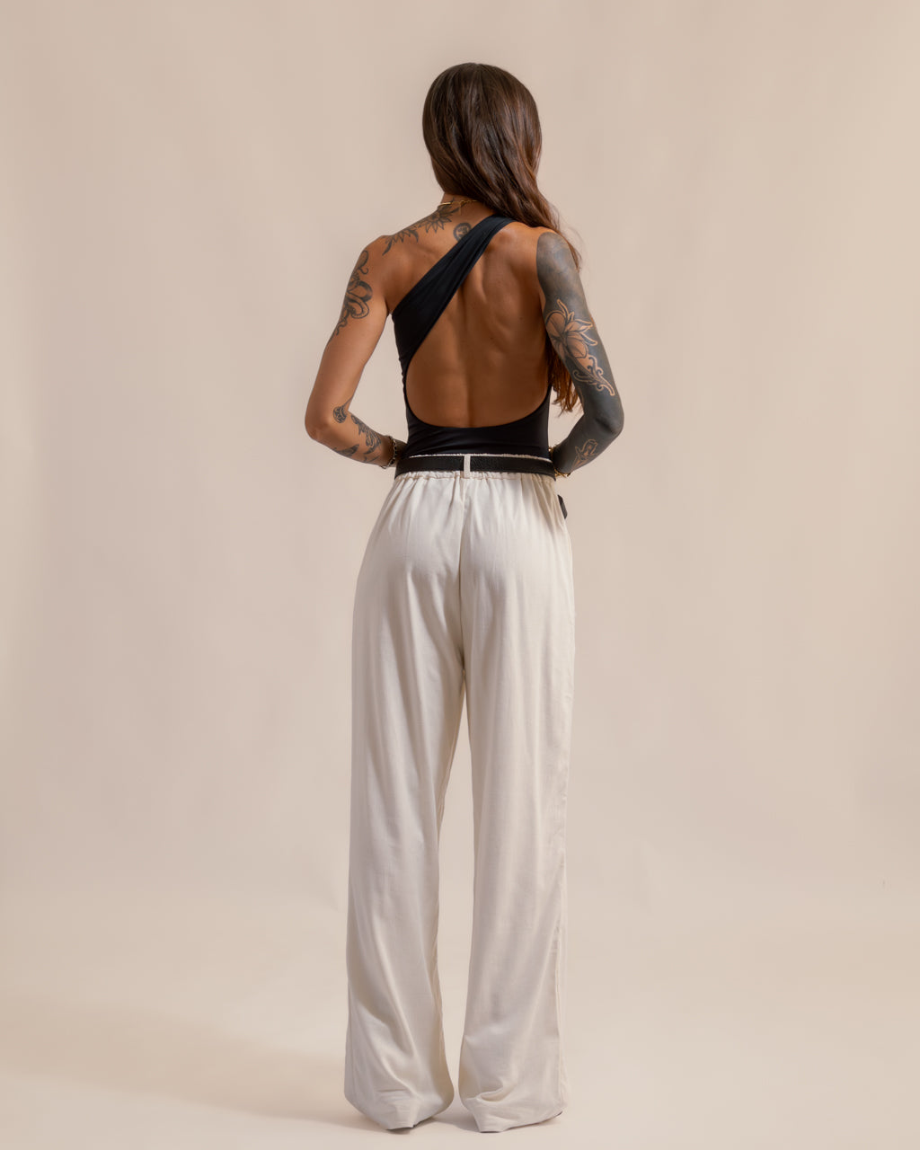 Calça Pantalona Alfaiataria em Linho - Patrícia