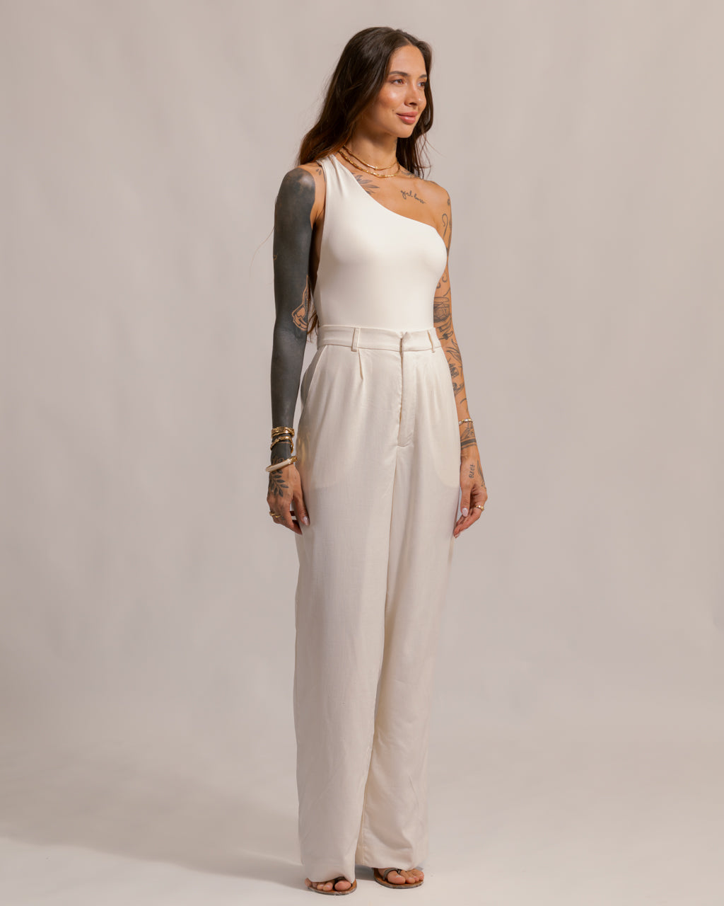 Calça Pantalona Alfaiataria em Linho - Patrícia