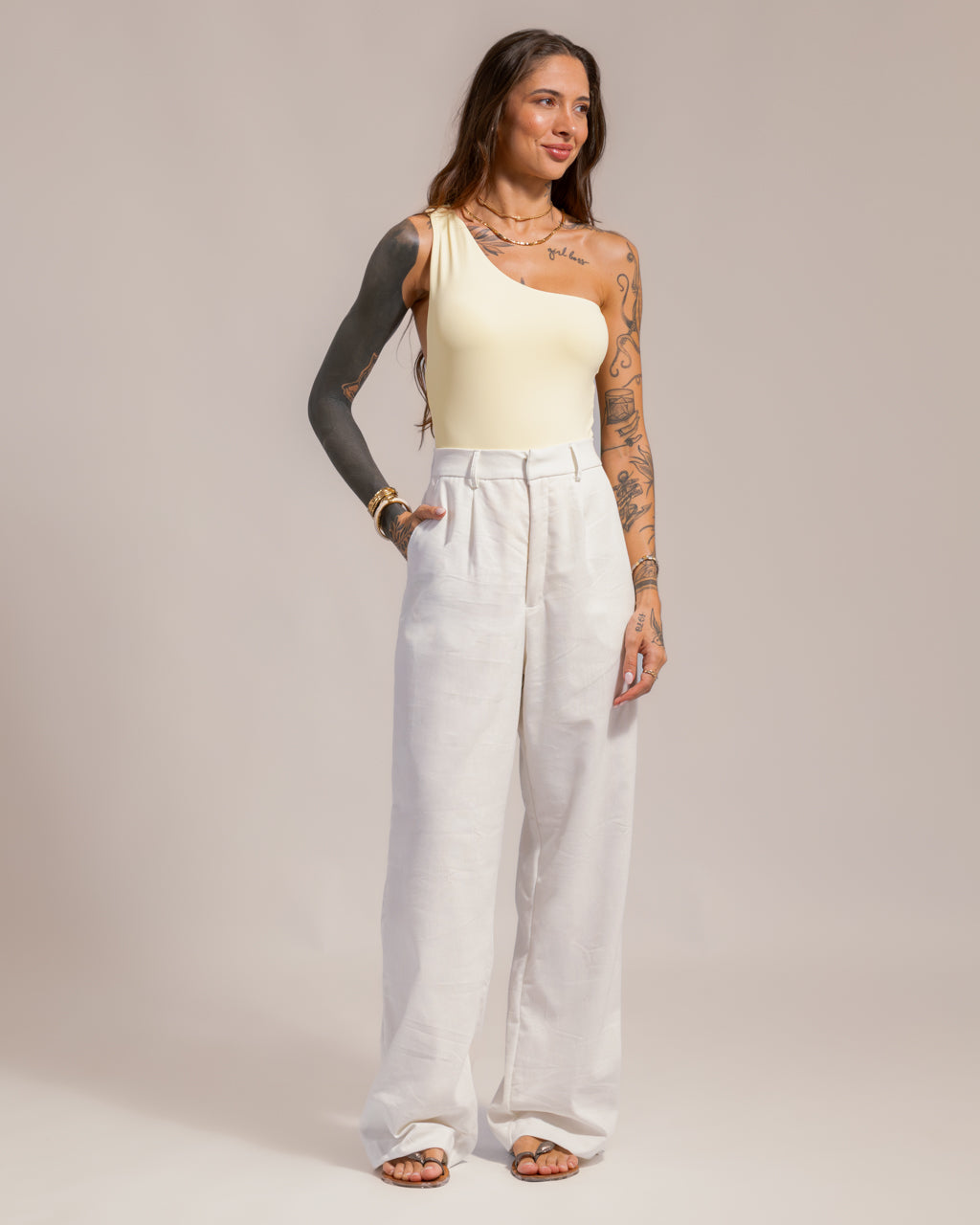 Calça Pantalona Alfaiataria em Linho - Patrícia