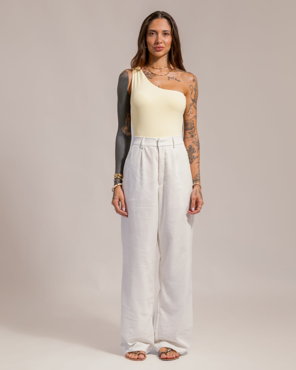 Calça Pantalona Alfaiataria em Linho - Patrícia