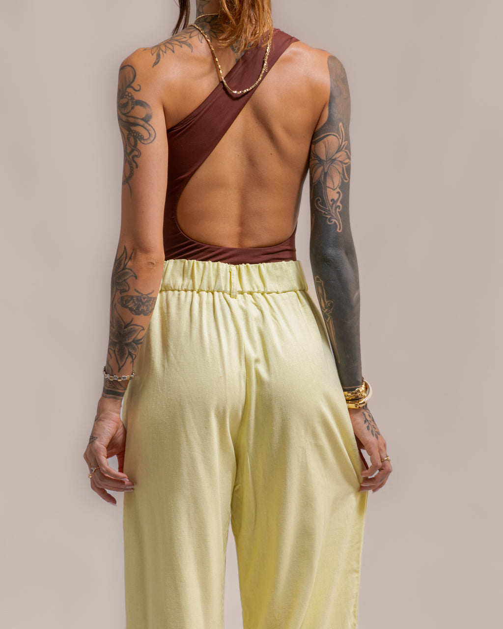 Calça Pantalona Alfaiataria em Linho - Patrícia