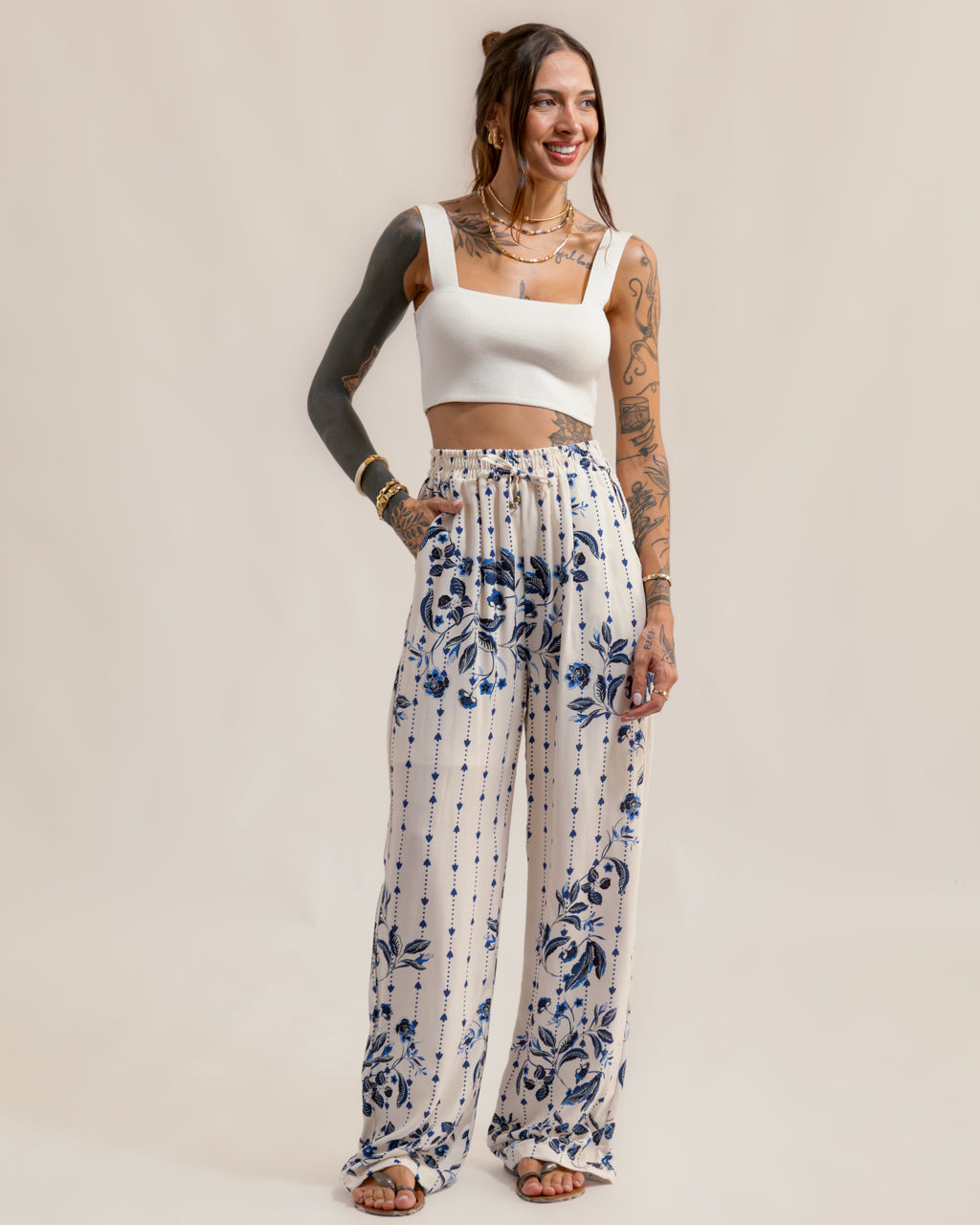 Calça Pantalona Estampa Jardim Atenas