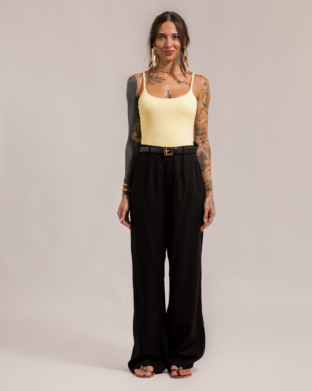 Calça Pantalona Alfaiataria em Linho - Patrícia