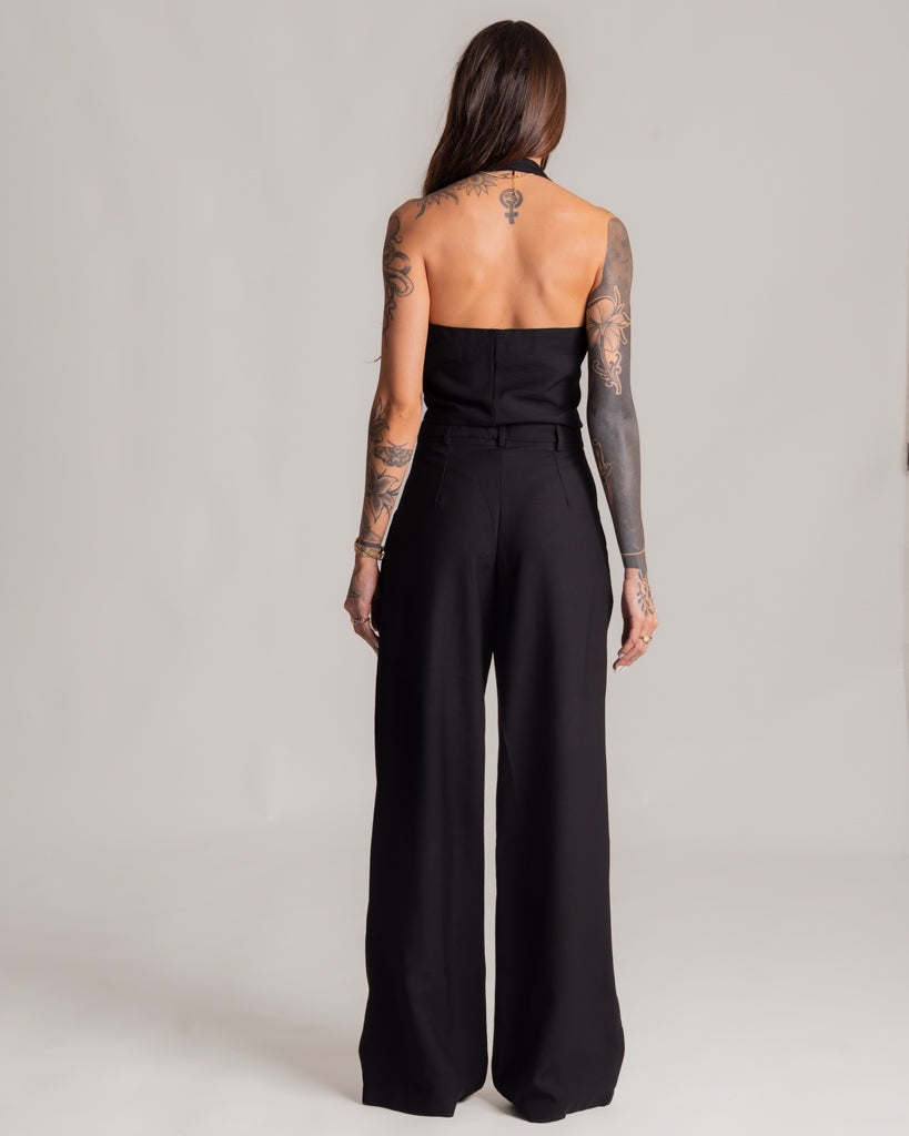Colete de Alfaiataria com Gola Halter e Decote V