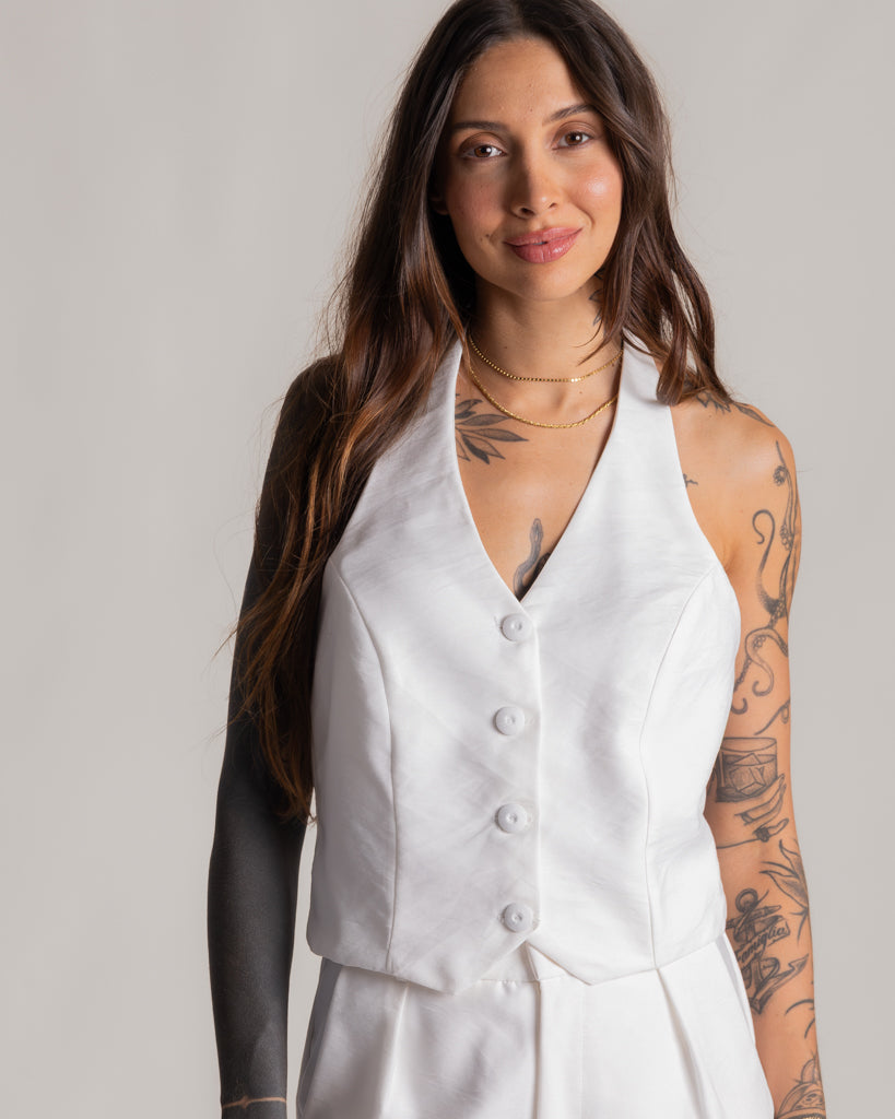 Colete de Alfaiataria com Gola Halter e Decote V