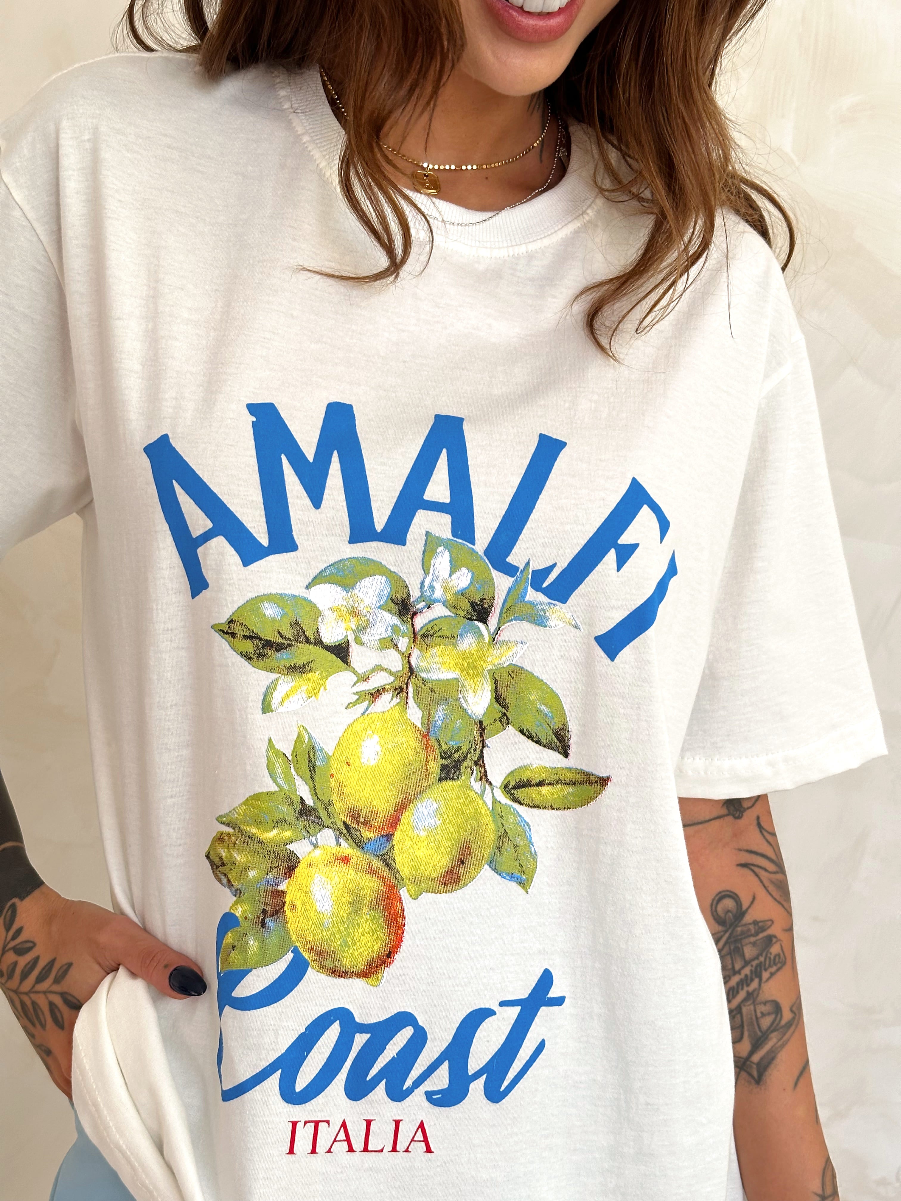 T-Shirt Over Amalfi