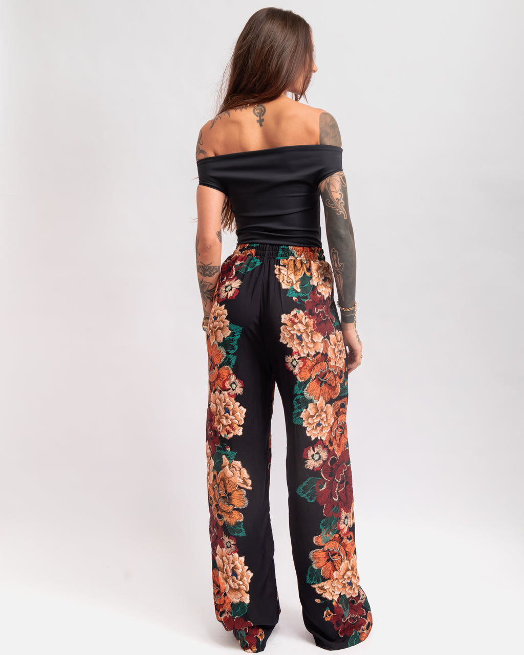 Calça Pantalona Estampa Floral Bordado
