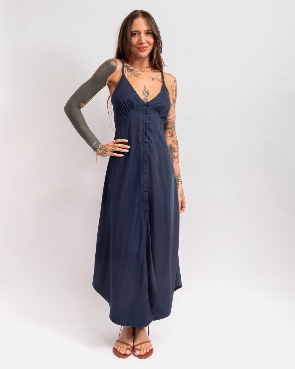 Vestido Assimétrico Clara Liso - Com Botões
