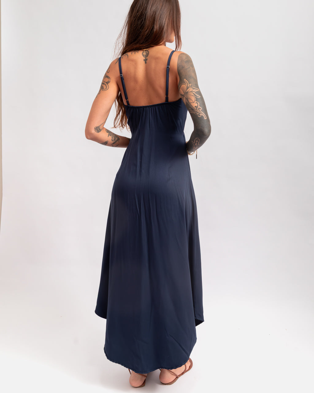 Vestido Assimétrico Clara Liso - Com Botões